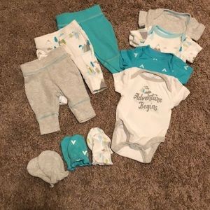 Preemie outfit sets
